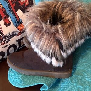 Fur booties